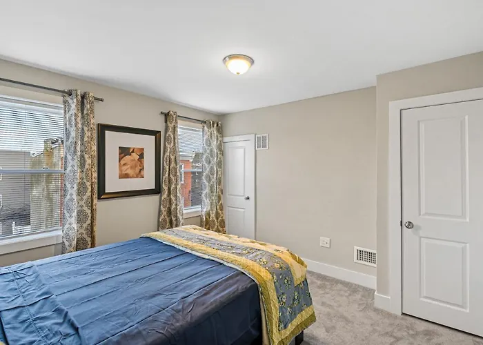 Luxury Rooms Near Temple U, Drexel, Upenn, And The Met